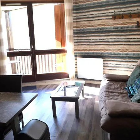 Apartment Renove Au Pied Des Pistes Avec Terrasse - Fr-1-165a-22