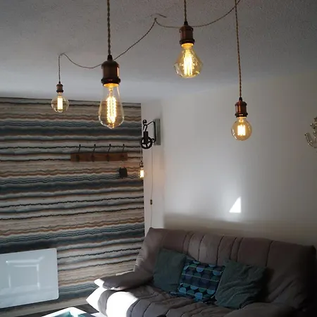 Renove Au Pied Des Pistes Avec Terrasse - Fr-1-165a-22 Enchastrayes